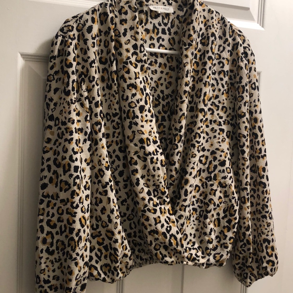 Leopard blouse like new